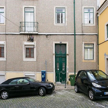 Lovelystay - Cozy 3Bdr Apartment In Estrela Lissabon Exterior foto
