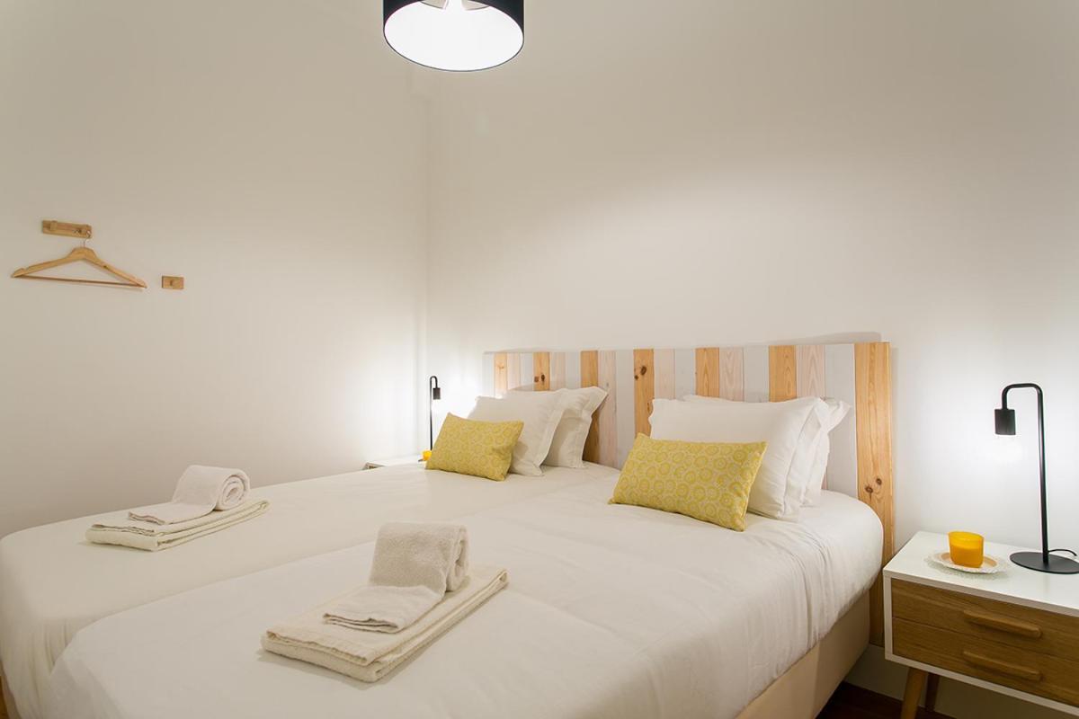 Lovelystay - Cozy 3Bdr Apartment In Estrela Lissabon Exterior foto