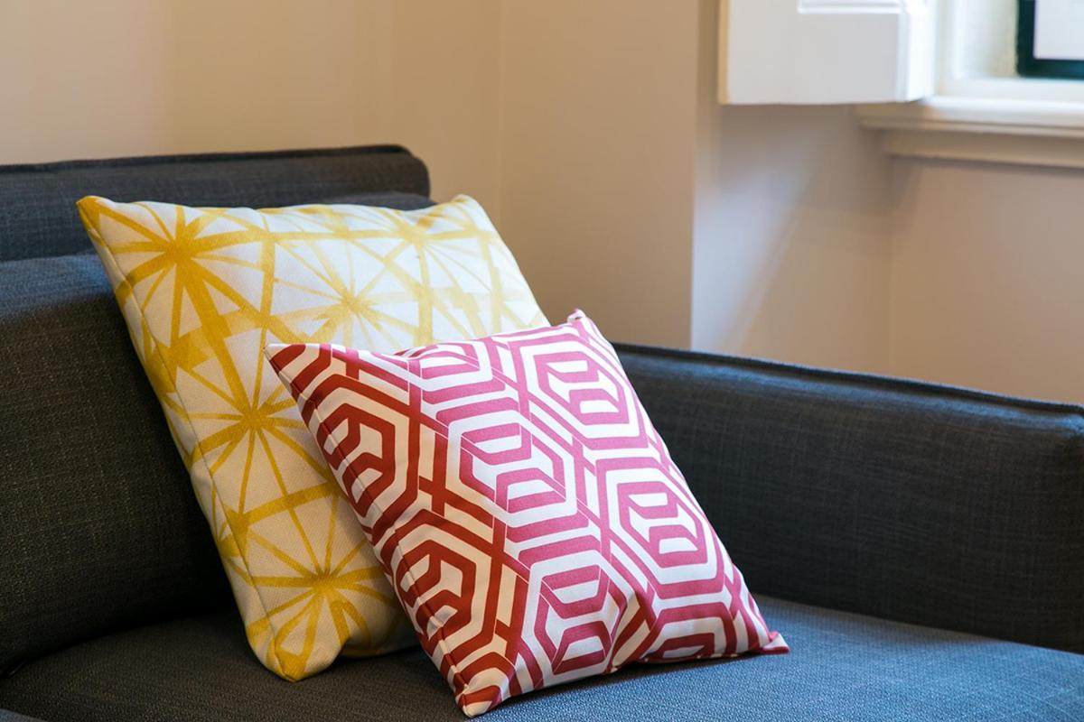 Lovelystay - Cozy 3Bdr Apartment In Estrela Lissabon Exterior foto